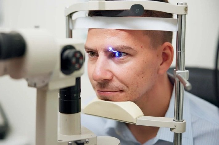 lenzencontrole - Zeker Zicht Oogonderzoek - Zeker Zicht Oogonderzoek lenzencontrole met spleetlamp